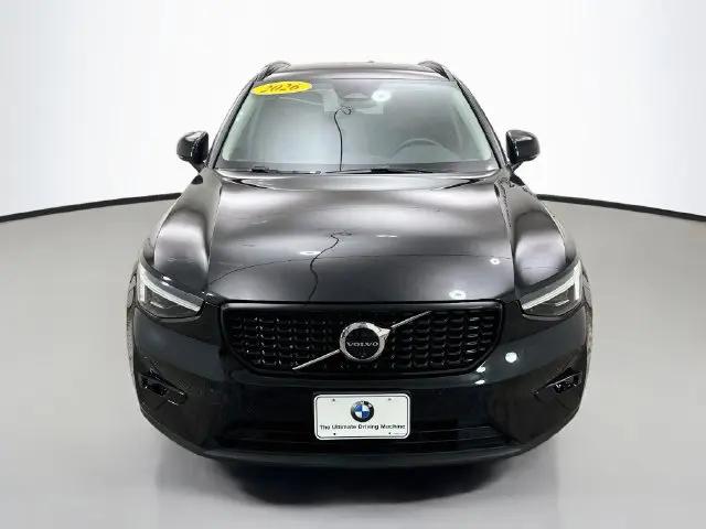 2026 Volvo XC40 Plus, B5 AWD Gas mild hybrid, Dark