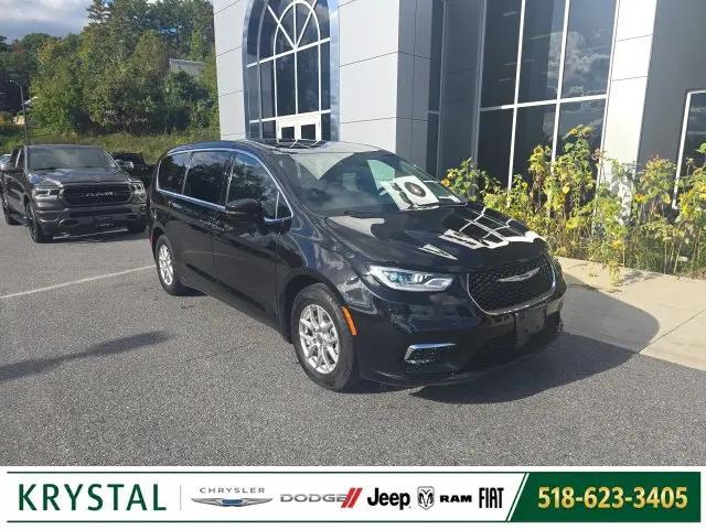 2025 Chrysler Pacifica Select for sale in Warrensburg, NY