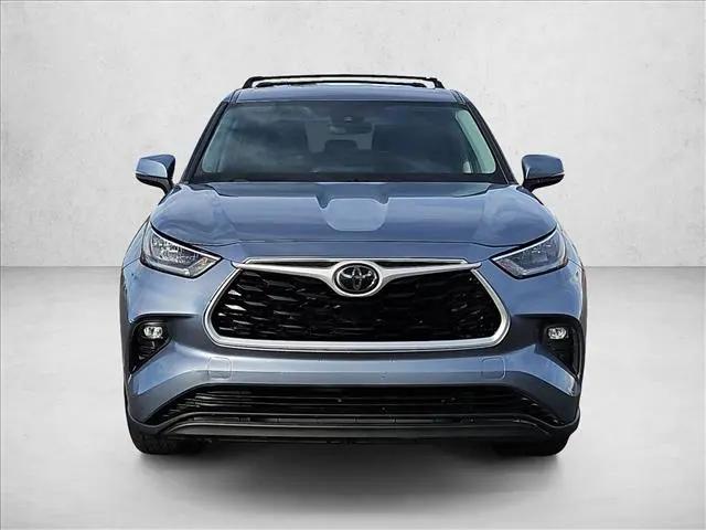 2020 Toyota Highlander LE