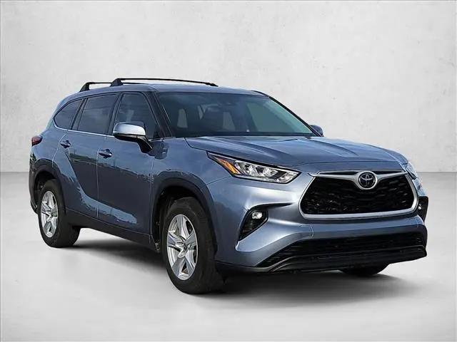 2020 Toyota Highlander LE