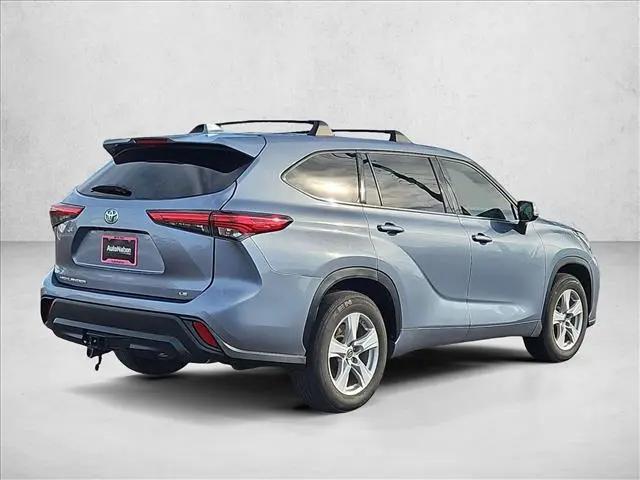 2020 Toyota Highlander LE