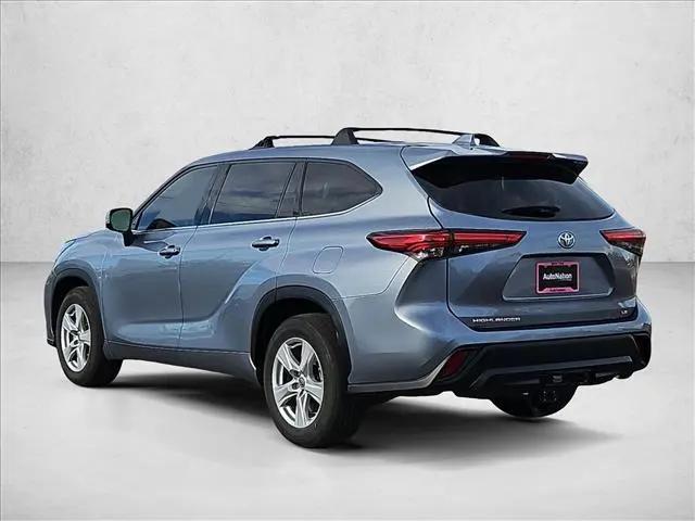 2020 Toyota Highlander LE