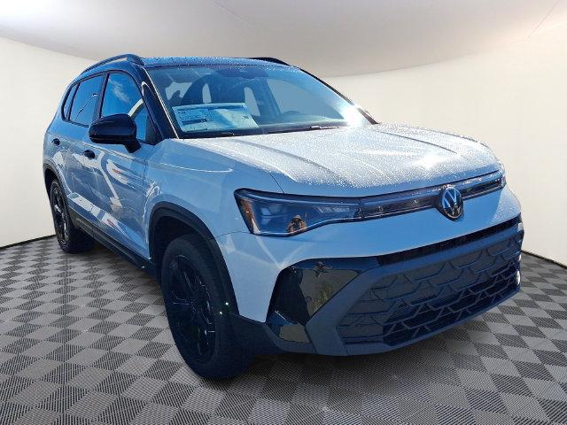 2027 Volkswagen Taos SE Black for sale in State College, PA