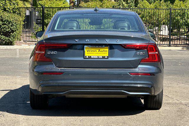 2024 Volvo S60 B5 Core Dark Theme