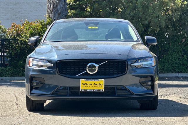 2024 Volvo S60 B5 Core Dark Theme