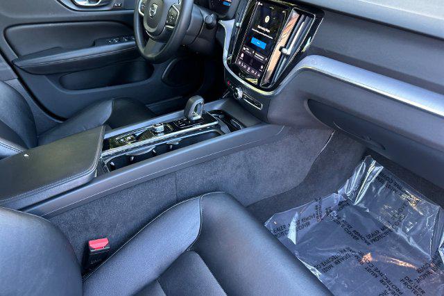 2024 Volvo S60 B5 Core Dark Theme