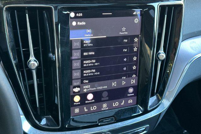 2024 Volvo S60 B5 Core Dark Theme