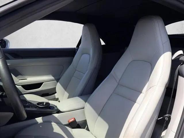 2024 Porsche 911 Carrera Cabriolet