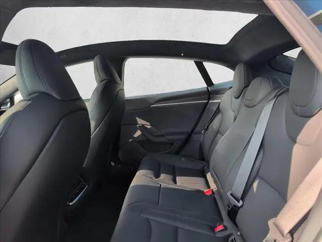 2024 Tesla Model S Long Range