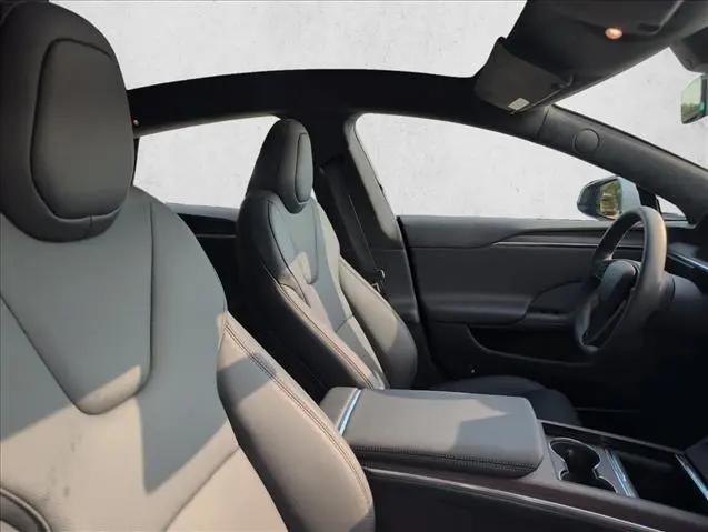 2024 Tesla Model S Long Range