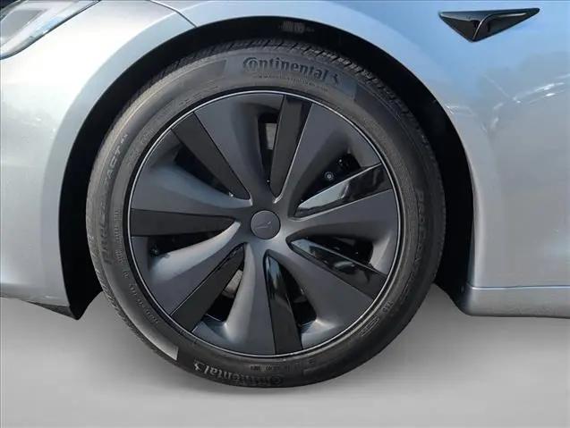 2024 Tesla Model S Long Range