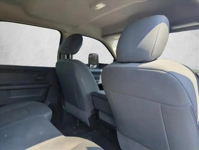 2018 Ram 3500 Tradesman Crew Cab 4x4 8 Box