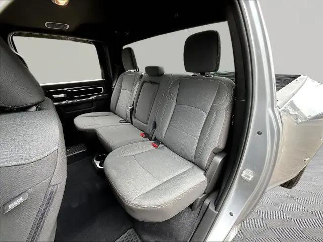 2024 Ram 3500 Big Horn Crew Cab 4x4 8 Box