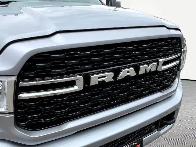 2024 Ram 3500 Big Horn Crew Cab 4x4 8 Box