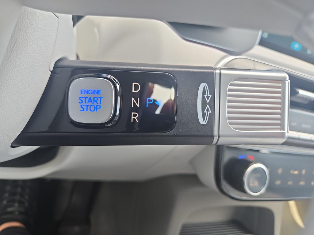 2026 Hyundai Palisade Limited - Photo 18
