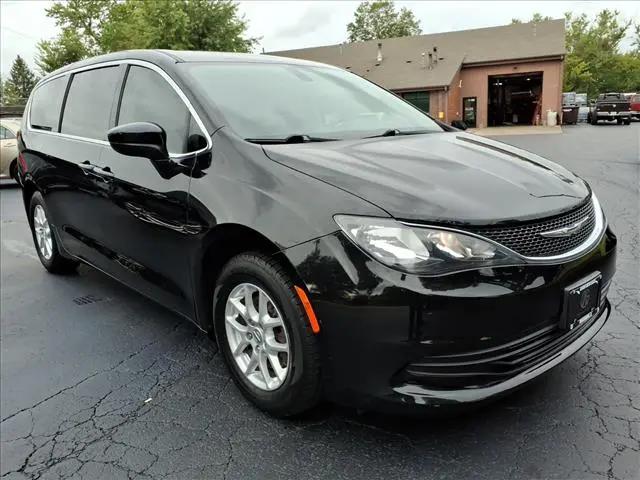 2018 Chrysler Pacifica LX for sale in Belvidere, IL