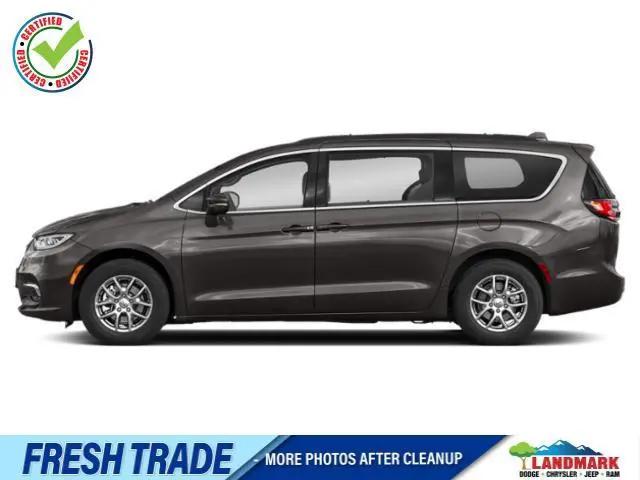 2022 Chrysler Pacifica Touring L for sale in Independence, MO