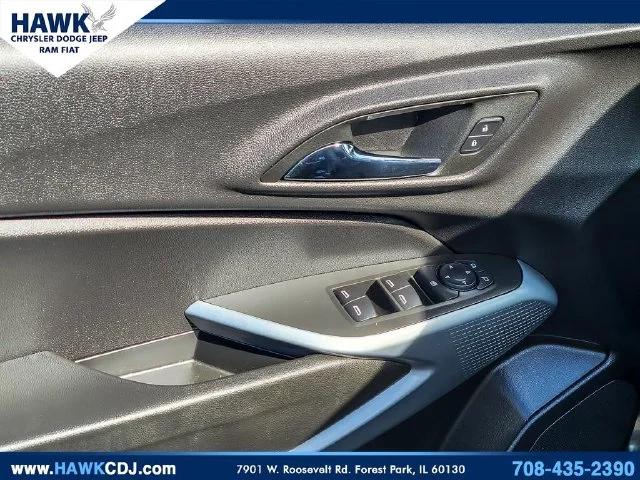 2025 Chevrolet Trax FWD LS