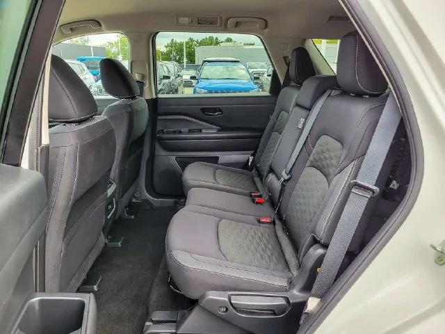 2024 Nissan Pathfinder SV 4WD