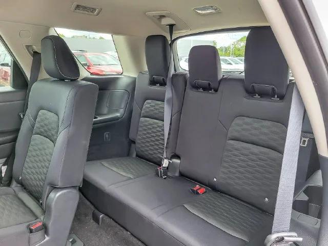 2024 Nissan Pathfinder SV 4WD