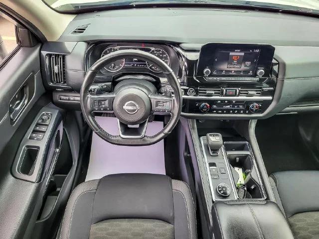 2024 Nissan Pathfinder SV 4WD