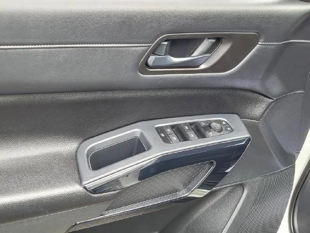 2024 Nissan Pathfinder SV 4WD