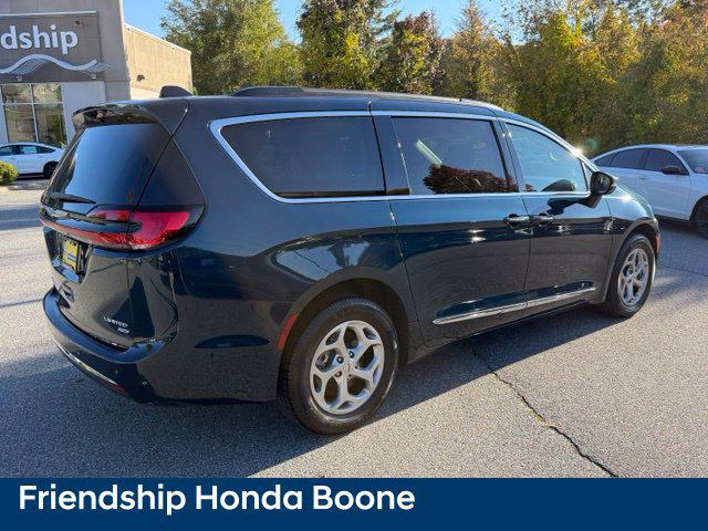 2023 Chrysler Pacifica Limited AWD