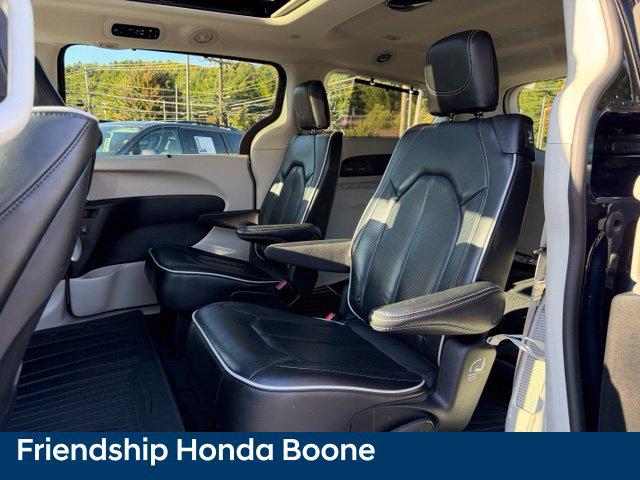 2023 Chrysler Pacifica Limited AWD