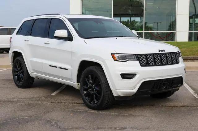 2022 Jeep Grand Cherokee Laredo X 4x4 for sale in Bartlesville, OK
