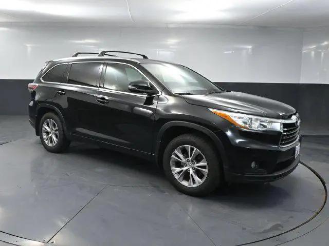 2015 Toyota Highlander XLE V6 for sale in St. Cloud, MN