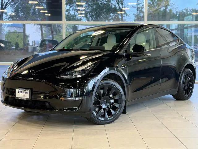 2023 Tesla Model Y Long Range Dual Motor All-Wheel Drive for sale in East Dundee, IL