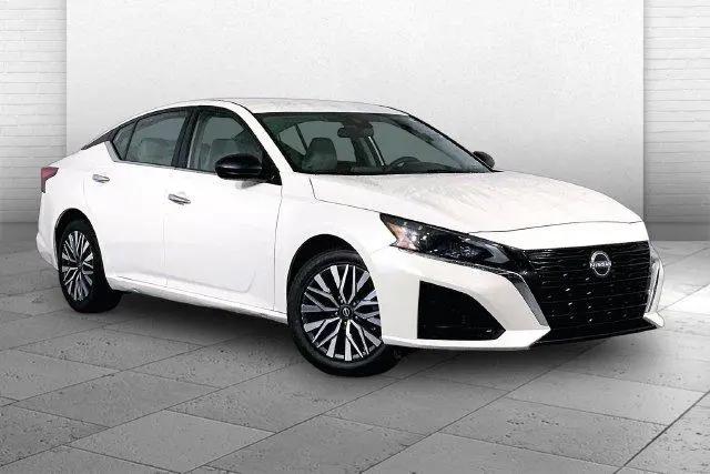 2025 Nissan Altima SV FWD for sale in Kansas City, MO