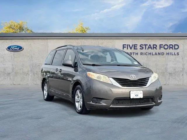 2012 Toyota Sienna LE V6 8 Passenger for sale in North Richland Hills, TX