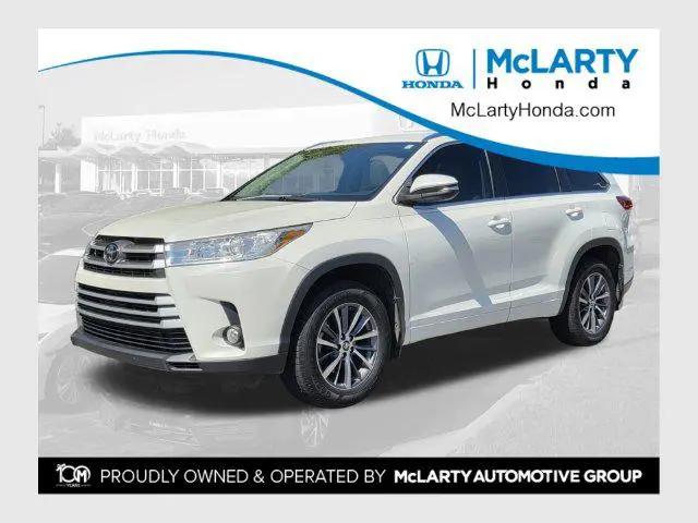2018 Toyota Highlander XLE for sale in Little Rock, AR