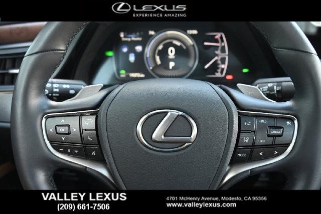 2025 Lexus ES 300h 300h