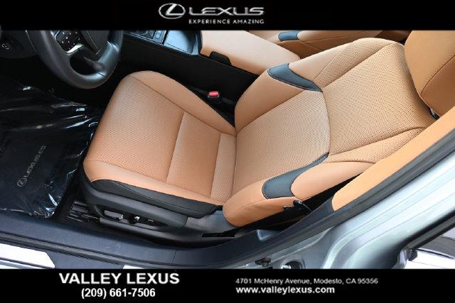 2025 Lexus ES 300h 300h