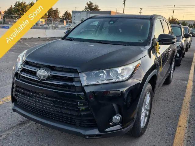 2018 Toyota Highlander SE for sale in Michigan Center, MI