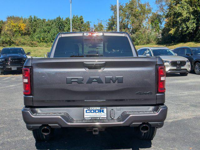 2027 RAM Ram 1500 RAM 1500 EXPRESS CREW CAB 4X4 57 BOX