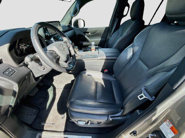 2024 Lexus LX Luxury