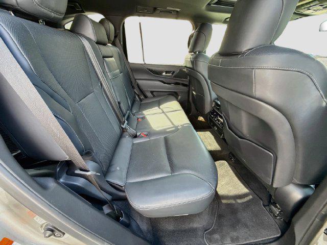 2024 Lexus LX Luxury