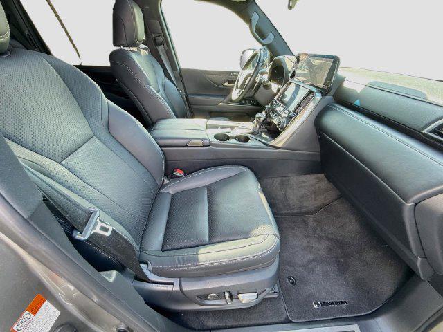 2024 Lexus LX Luxury