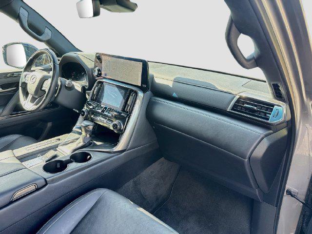 2024 Lexus LX Luxury
