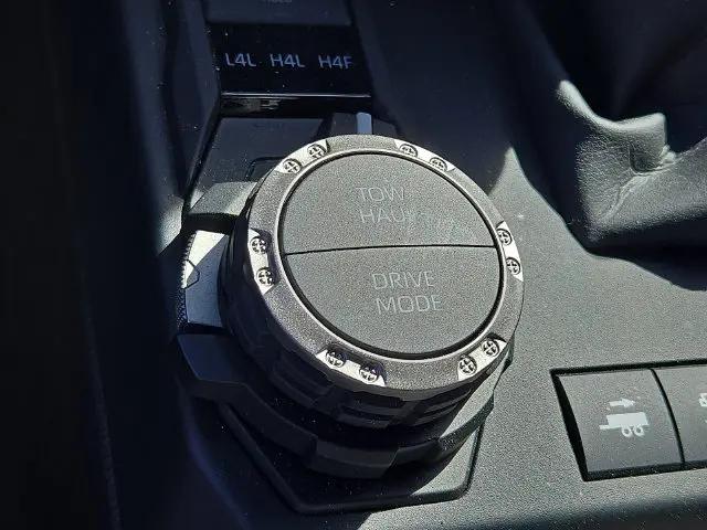 2025 Toyota 4Runner TRD Off Road