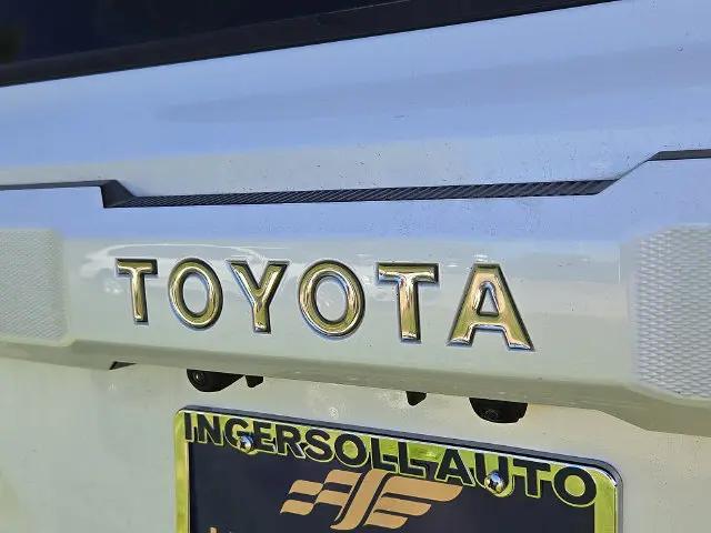 2025 Toyota 4Runner TRD Off Road