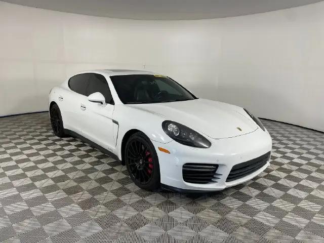 2015 Porsche Panamera GTS