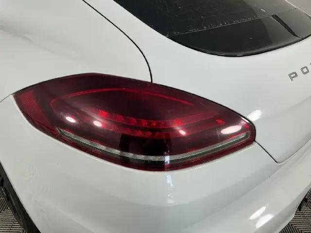 2015 Porsche Panamera GTS
