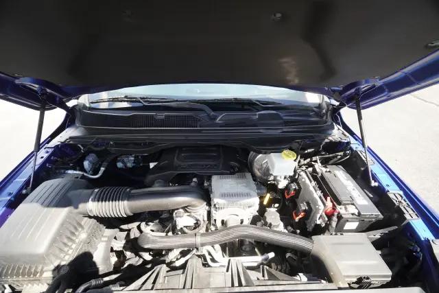 2019 Ram 1500 Laramie Crew Cab 4x4 64 Box