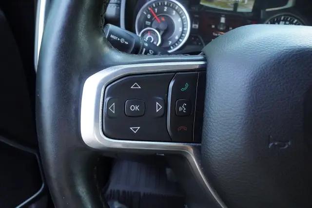 2019 Ram 1500 Laramie Crew Cab 4x4 64 Box