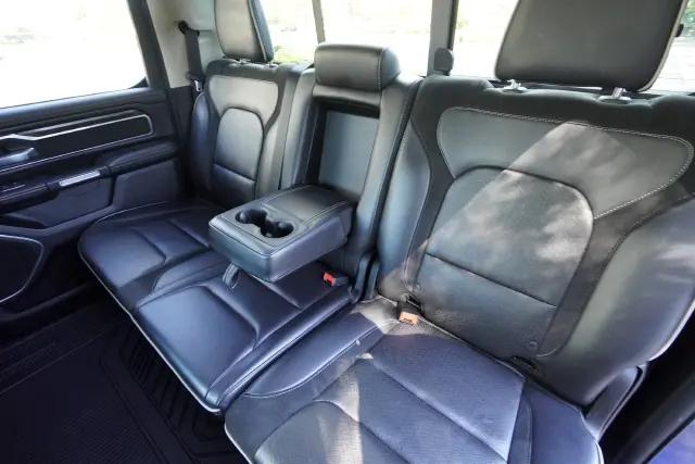 2019 Ram 1500 Laramie Crew Cab 4x4 64 Box