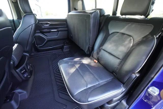 2019 Ram 1500 Laramie Crew Cab 4x4 64 Box